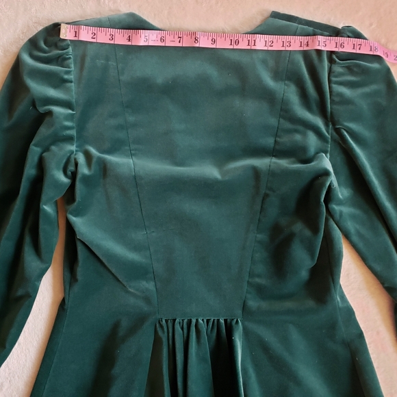 Vintage Green Velvet 80s Peplum Power Suit - Picture 6 of 16